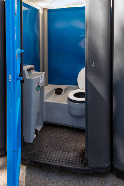 Best Portable restroom trailer rental  in Stonybrook, PA